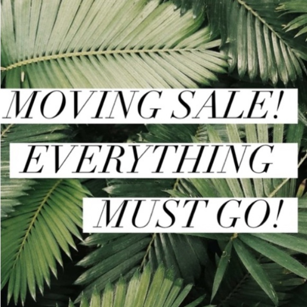 Moving sale ya’ll! Please send over your best offers. Much appreciated 🫶🏽